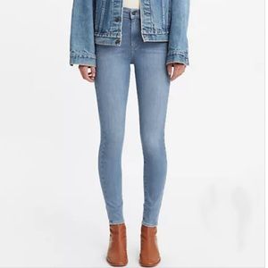 Levi’s 720 High Rise Super Skinny Jean